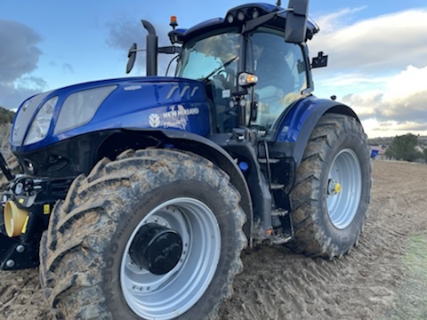 New Holland T7 Blue Power, vista lateral